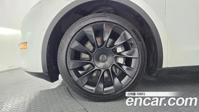 Tesla Y AWD, миниатюра 10