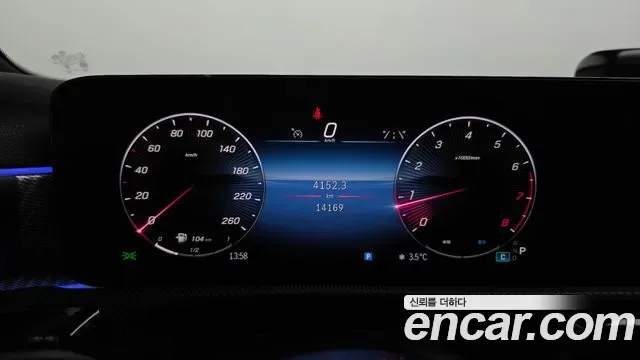 Mercedes-Benz A-Class A220, миниатюра 20