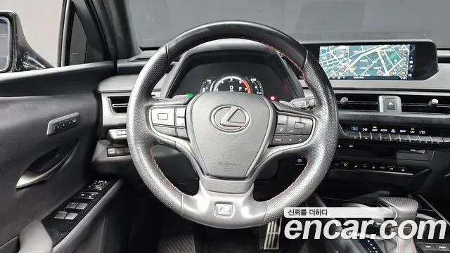 Lexus UX 2.0 F-Sport 2WD, миниатюра 3