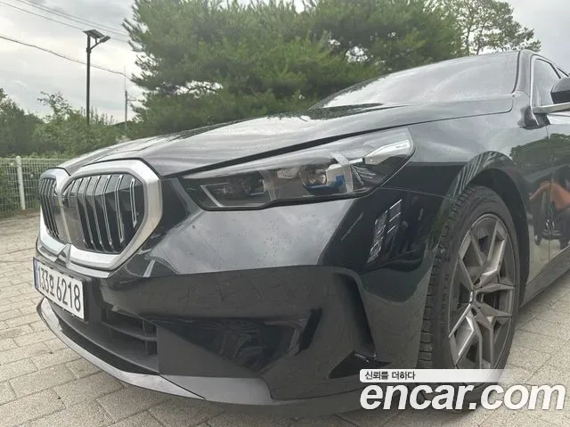 BMW 5 (G60) 520i