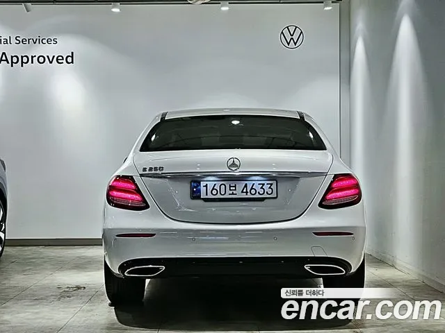 Mercedes-Benz E-Class E250, миниатюра 3