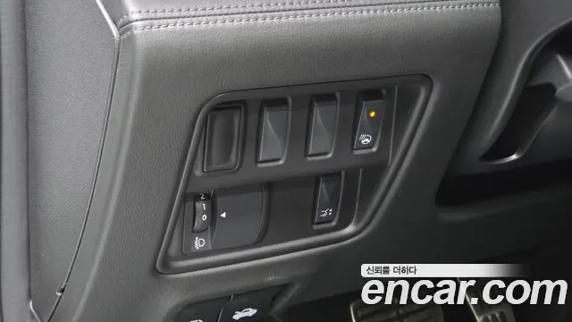 Renault QM6 2.0 LPe 2WD, миниатюра 9