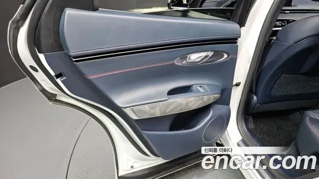 Genesis GV70 2.5T бензин 2WD ( ), миниатюра 19