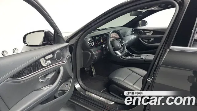 Mercedes-Benz E-Class E220d 4MATIC AMG Line, миниатюра 3