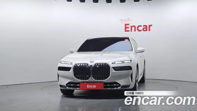 BMW 7 (G70) 750e xDrive, миниатюра 12
