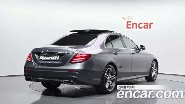 Mercedes-Benz E-Class E300 4MATIC AMG Line, миниатюра 14