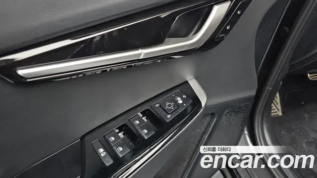 Kia EV6, миниатюра 12