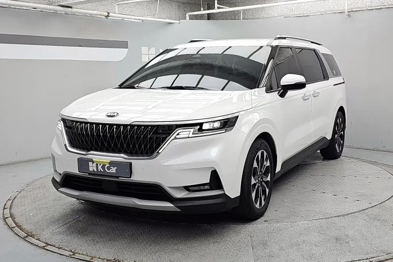 Kia Carnival дизель 2.2 (9 мест) Prestige