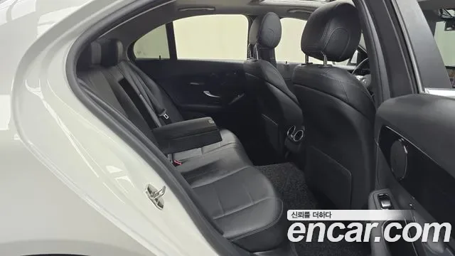 Mercedes-Benz C-Class C200, миниатюра 21