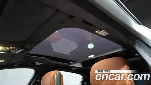 BMW 7 (G70) 750e xDrive, миниатюра 9