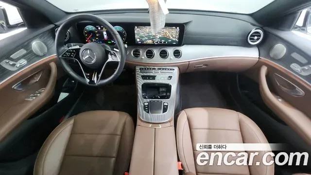 Mercedes-Benz E-Class E350 4MATIC, миниатюра 12