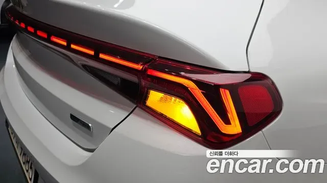Kia K5 гибрид III Signature, миниатюра 18