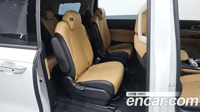 Kia Carnival бензин 9 мест, миниатюра 11