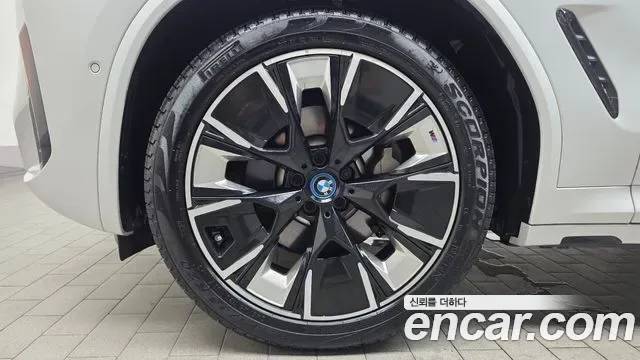 BMW iX3 M, миниатюра 25