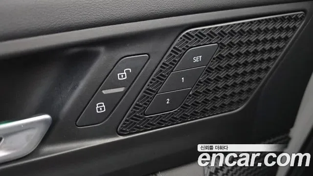 BMW 2 (U06) 220i, миниатюра 8