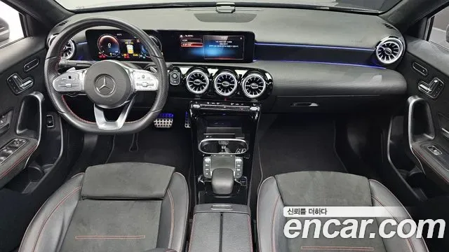 Mercedes-Benz A-Class A250 4MATIC, миниатюра 10