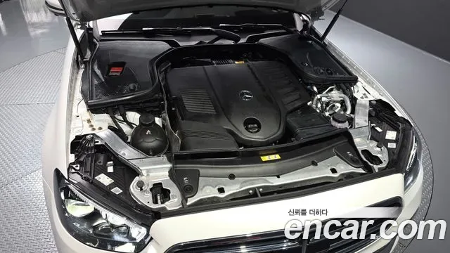 Mercedes-Benz E-Class E450 4MATIC, миниатюра 22