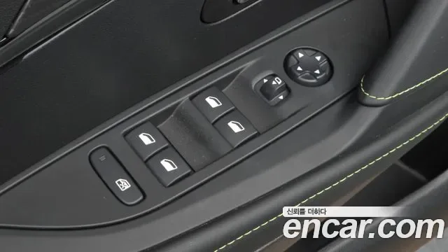 Peugeot E-208 GT Line, миниатюра 9