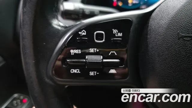 Mercedes-Benz GLB GLB200 d, миниатюра 2