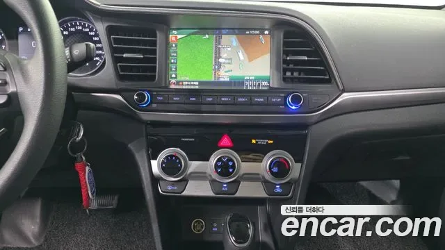 Hyundai Avante AD, миниатюра 8