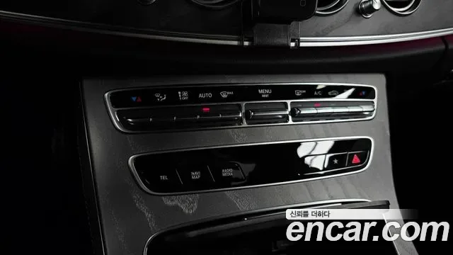 Mercedes-Benz E-Class E350 4MATIC AMG Line, миниатюра 30