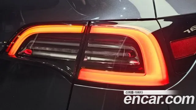 Tesla Y RWD, миниатюра 17