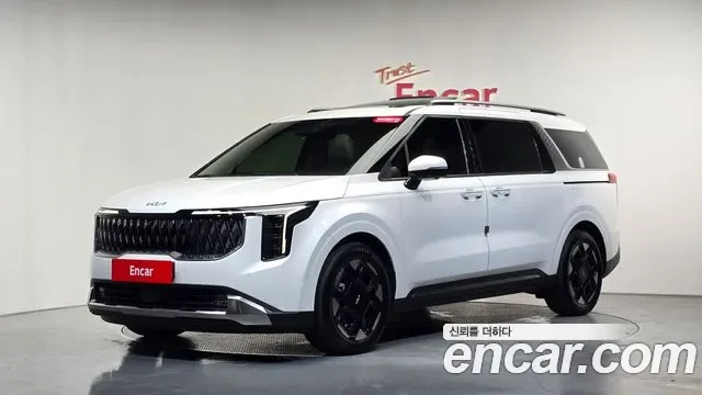 Kia Carnival HEV 9 мест Signature