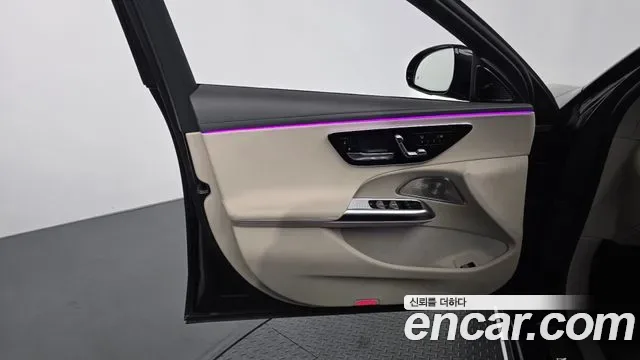 Mercedes-Benz E-Class E300 4MATIC, миниатюра 26