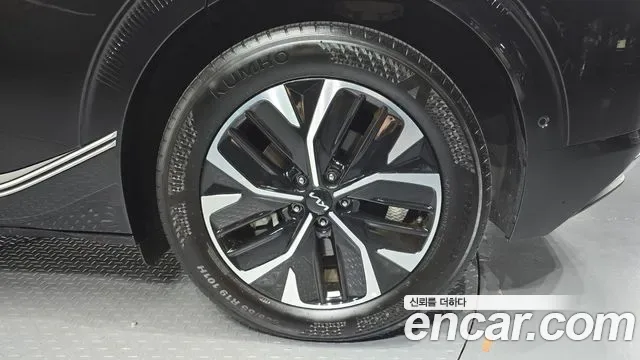 Kia EV6, миниатюра 21