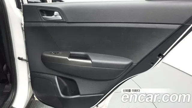 Kia Sportage бензин 2.0 2WD Prestige, миниатюра 4