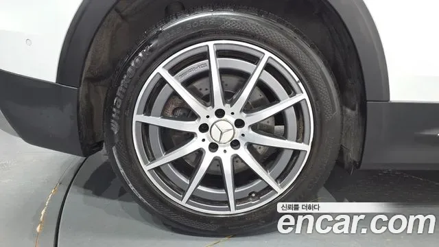 Mercedes-Benz GLB AMG GLB35 4MATIC, миниатюра 20