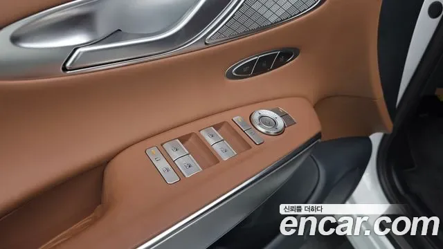 Genesis GV70 2.5T бензин AWD ( ), миниатюра 5