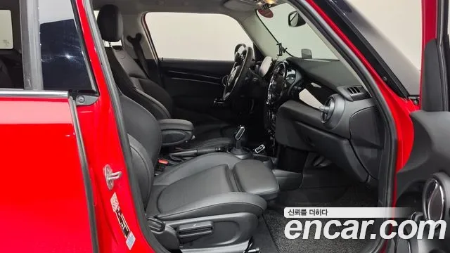 MINI Cooper 5 III, миниатюра 30