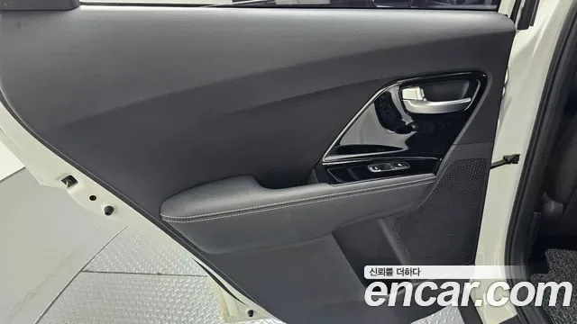 Kia Niro 1.6 HEV, миниатюра 25