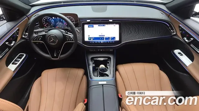 Mercedes-Benz E-Class E200, миниатюра 4