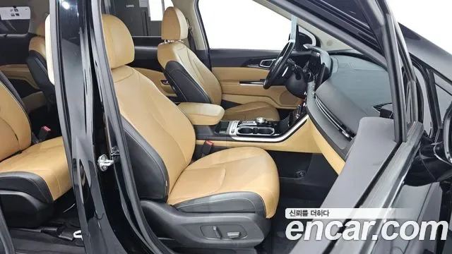 Kia Carnival дизель 9 мест, миниатюра 3