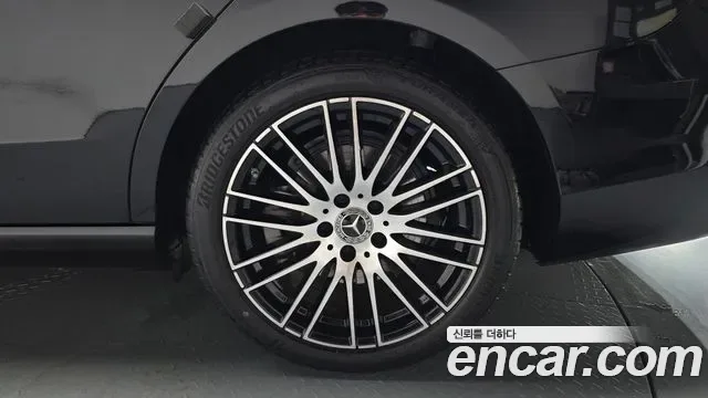 Mercedes-Benz C-Class C300 4MATIC, миниатюра 17