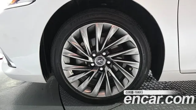 Lexus ES, миниатюра 26