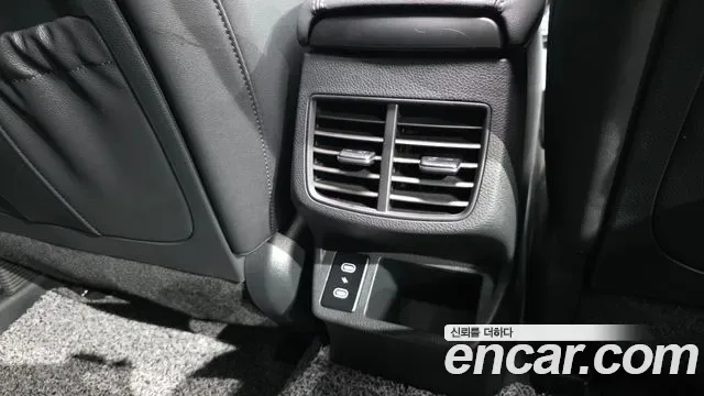 Kia Seltos бензин 1.6 Turbo 2WD Signature, миниатюра 9