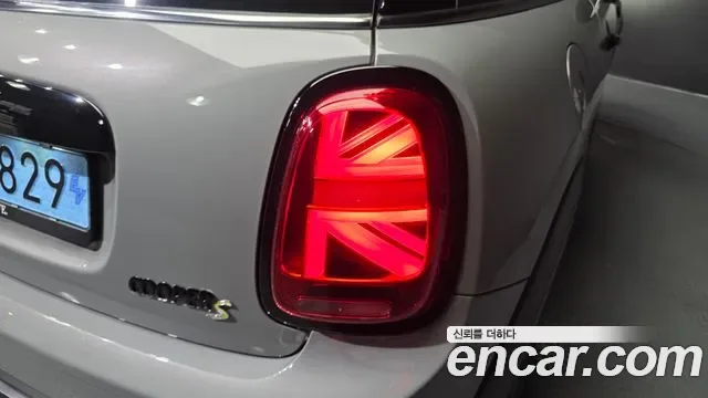 MINI Cooper SE III, миниатюра 24