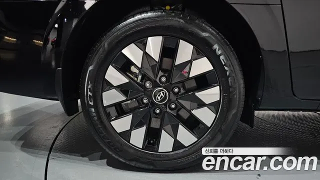 Hyundai Staria HEV 1.6 Lounge 7 мест Inspiration, миниатюра 4