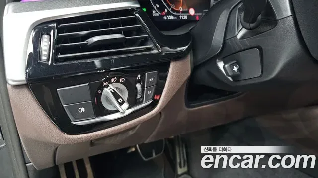 BMW 5 (G30) 523d M, миниатюра 12