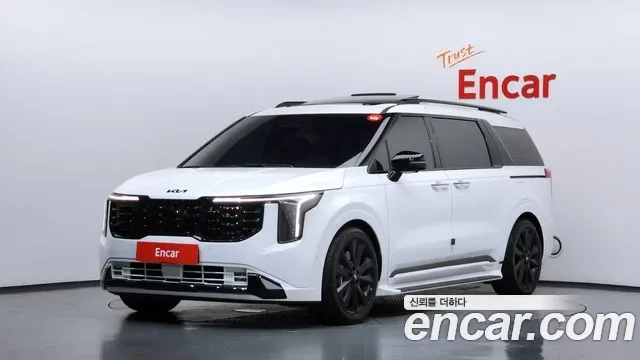 Kia Carnival бензин 7 мест Signature