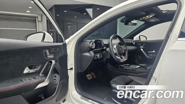 Mercedes-Benz A-Class AMG A35 4MATIC, миниатюра 5