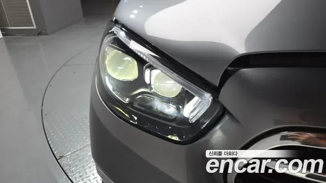 Mercedes-Benz E-Class E250, миниатюра 12