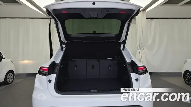 Porsche EV, миниатюра 22