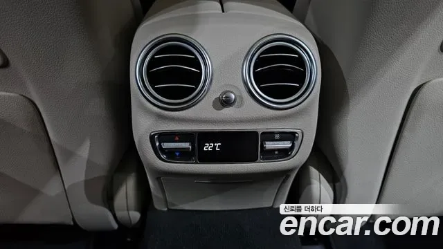 Mercedes-Benz E-Class E450 4MATIC, миниатюра 6