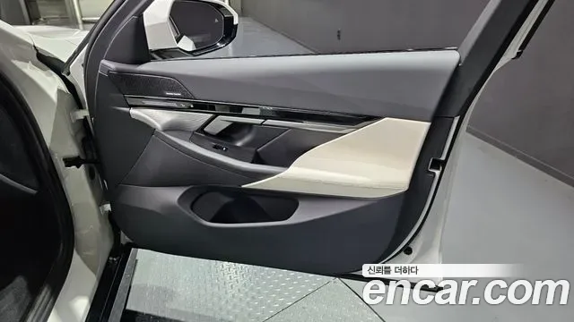 BMW 5 (G60) 520i M, миниатюра 5