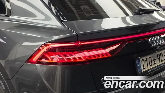 Audi Q8 55 TFSI Premium, миниатюра 8