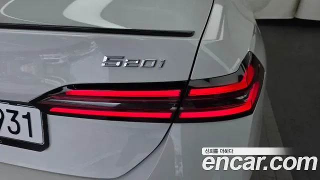 BMW 5 (G60) 520i, миниатюра 11